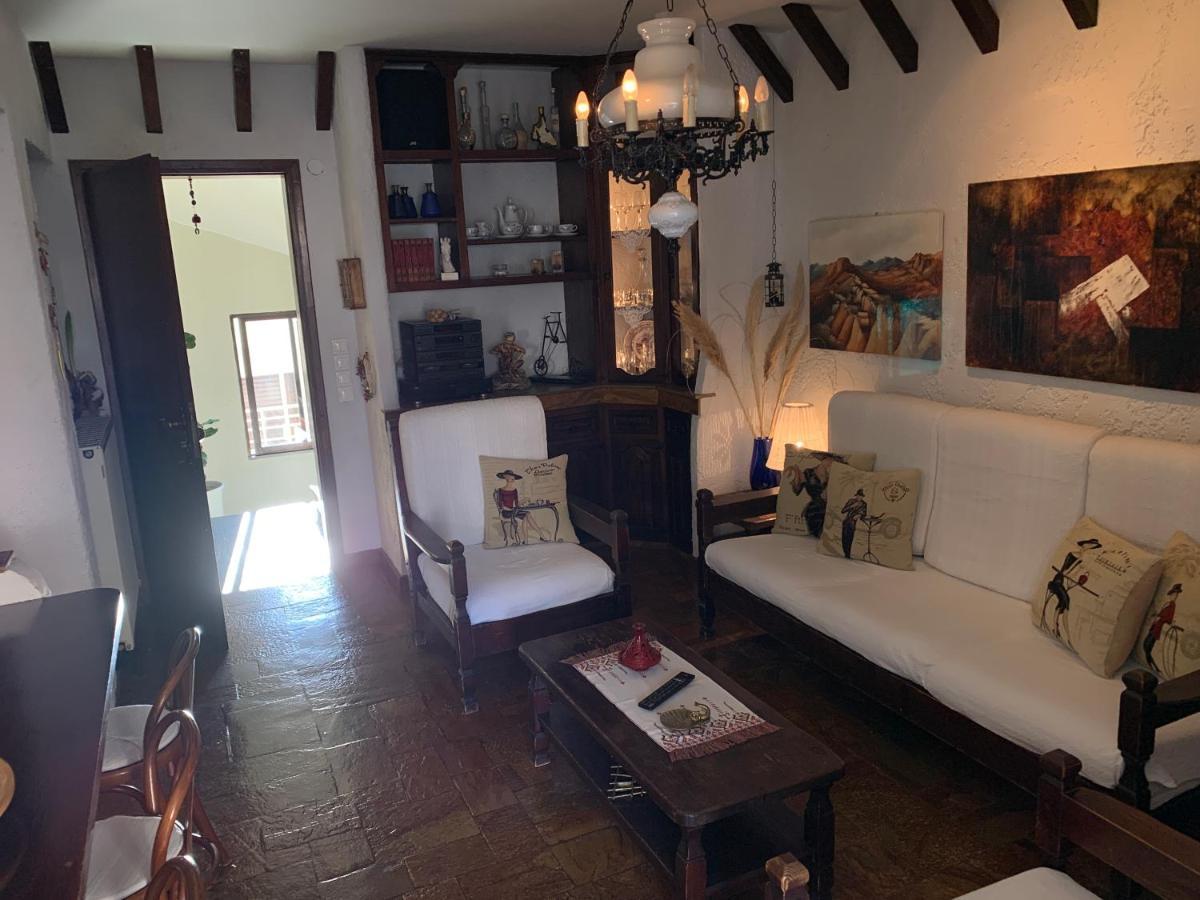 Appartement The Rustic Hug à Athènes Extérieur photo